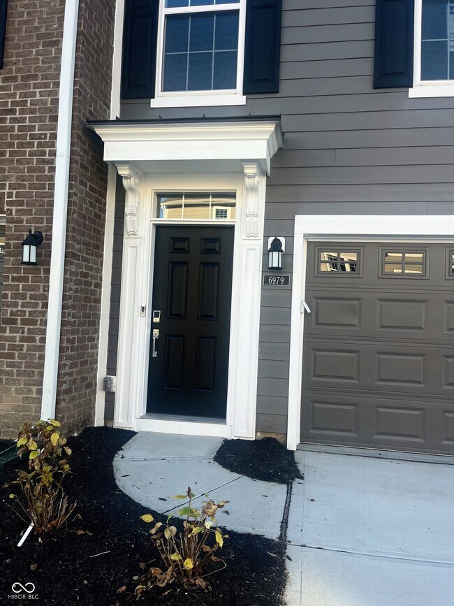 Building Photo - 6979 Adalene Ln