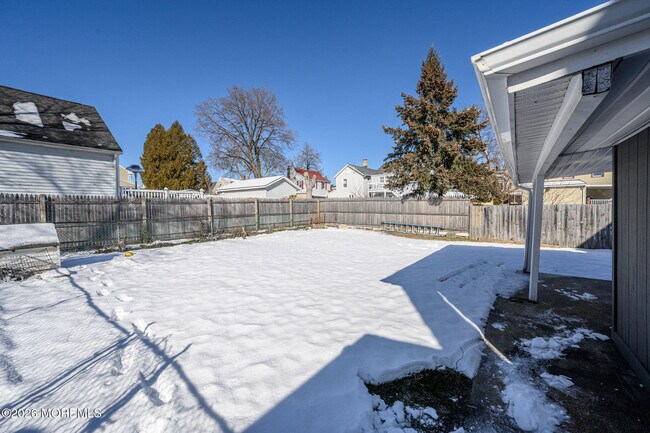 Building Photo - 8 Orchard St