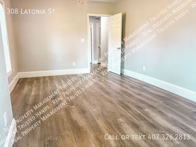 Building Photo - 308 S Latonia St