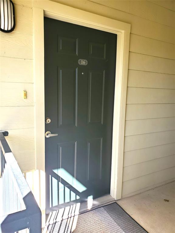 Building Photo - 2209 Hancock Dr