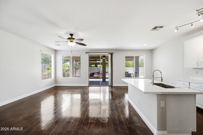 Building Photo - 34634 N Appaloosa Way