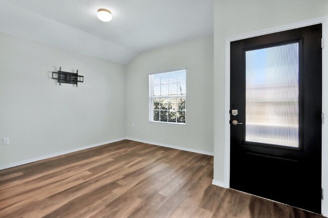 Building Photo - 6854 Hibiscus Falls