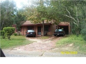 Building Photo - 1854 St Monica Dr