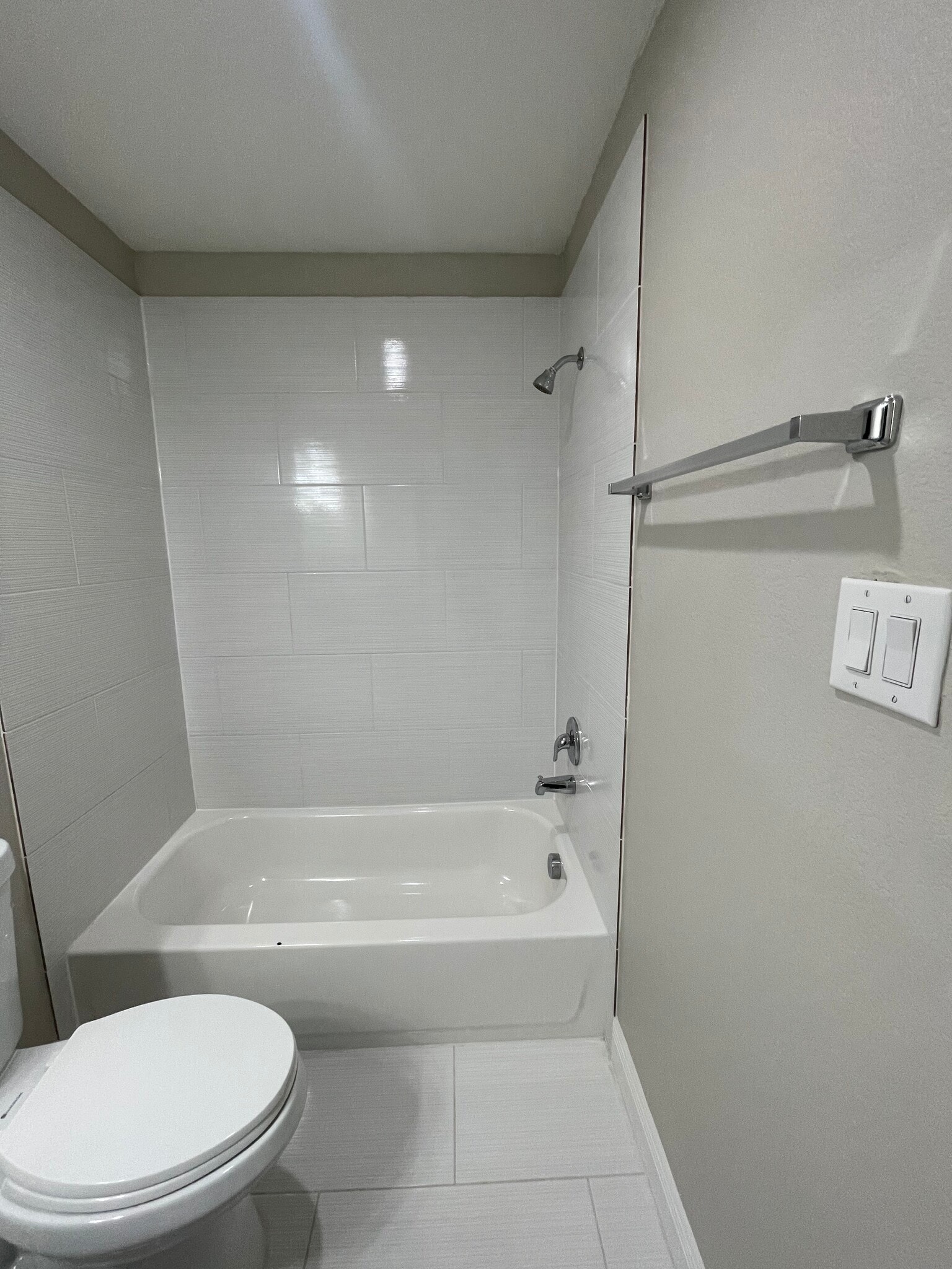 Bed 2 Bath - 5011 Mallow St