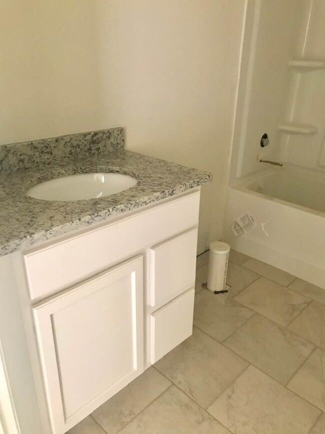 Building Photo - 4167 Lennox Wy