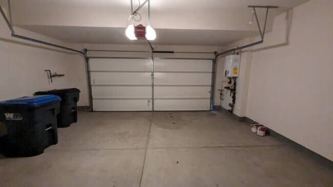 Building Photo - 8150 Spirit St