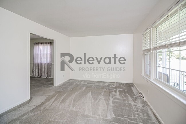 Building Photo - 7808 E Yardley Rd