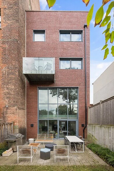 Building Photo - 71 Greene Ave