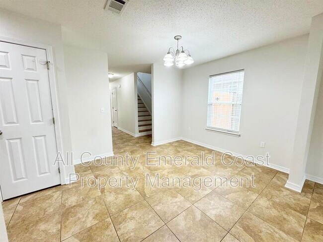 Building Photo - 293 Dahlquist Dr