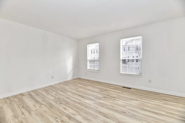 Building Photo - 11888 Esty Way