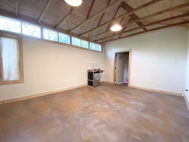 Building Photo - 1810 Pacific Ave