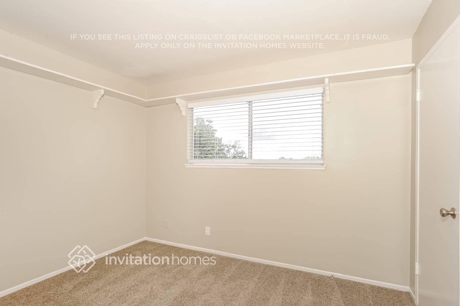 Building Photo - 12889 Fenton Ave