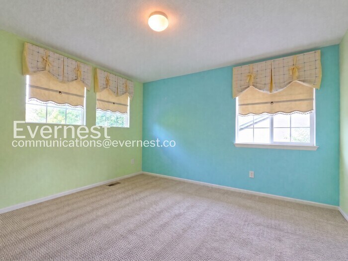 Building Photo - 6238 Westchase Rd