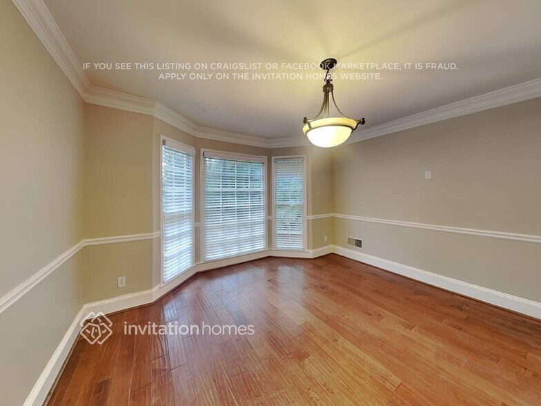 Building Photo - 3792 Old Bridge Way