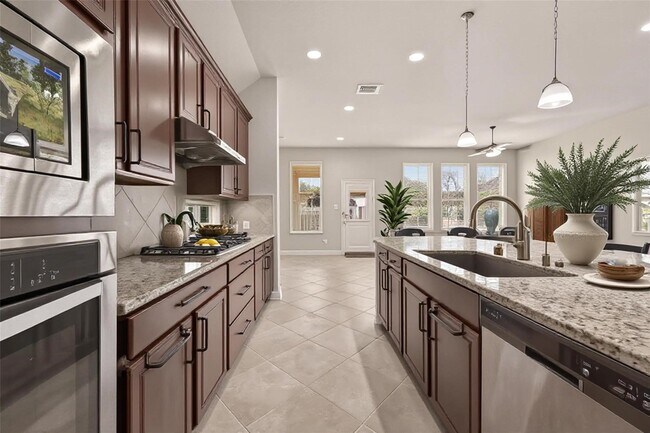 Building Photo - 107 Angel Hollow Ln