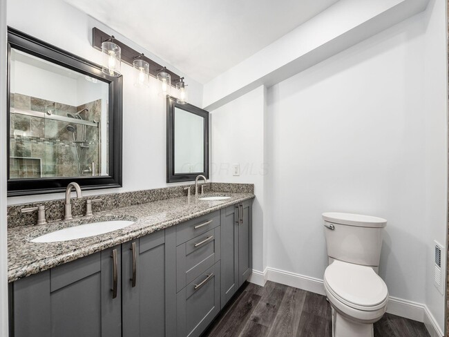 Building Photo - 3531 Sunset Dr