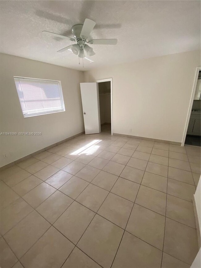 Building Photo - 851 SW 63rd Way