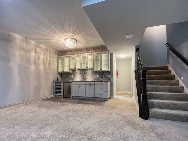 Building Photo - 9073 Degler Ln