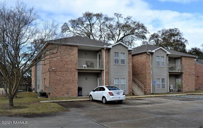 Building Photo - 311 Artisan Rd