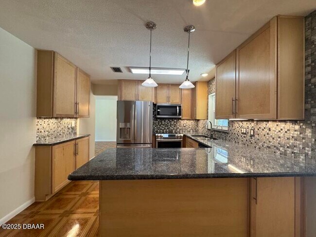 Building Photo - 4350 Candlewood Ln