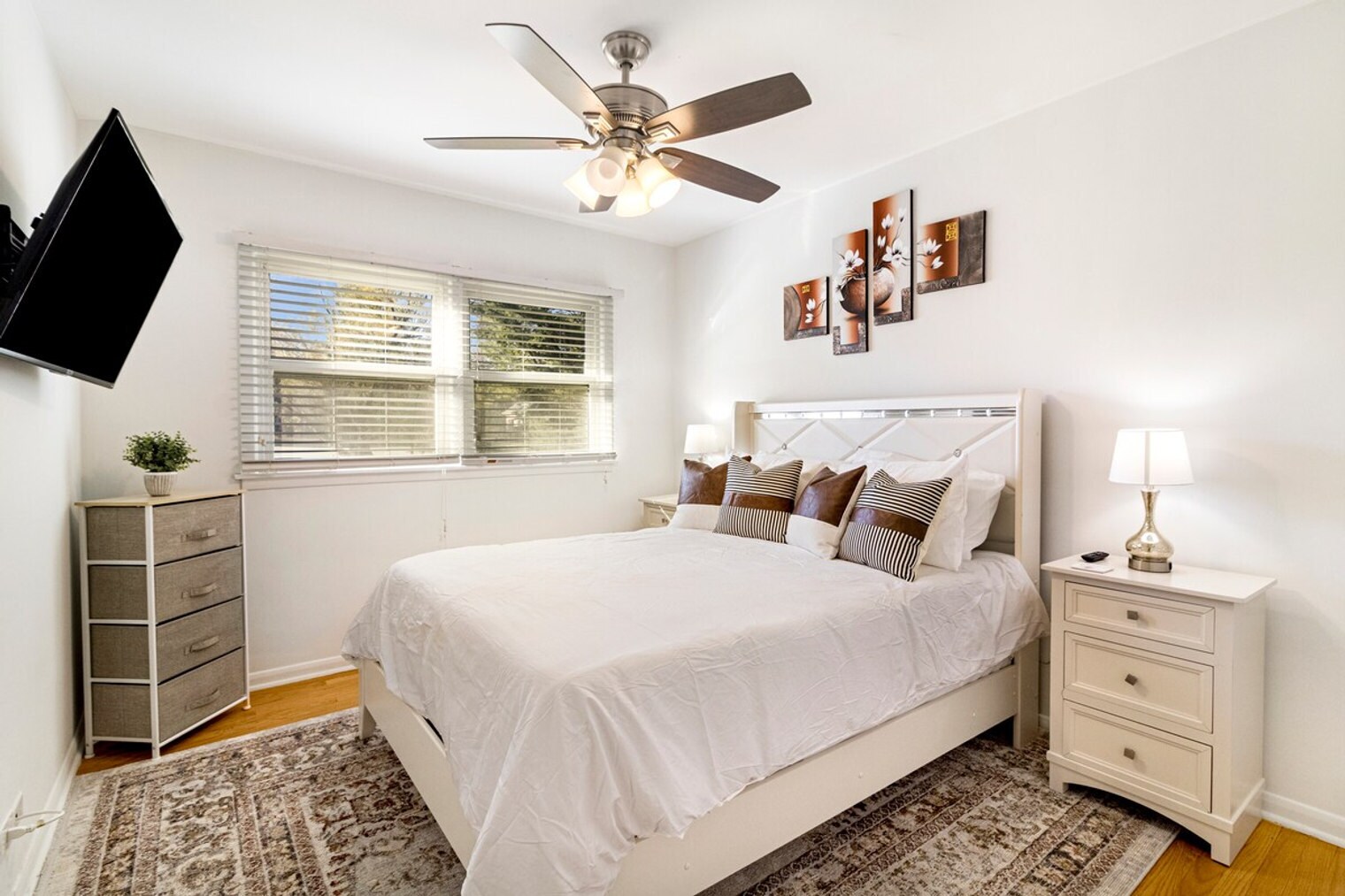 Building Photo - 1542 Orchard Rd