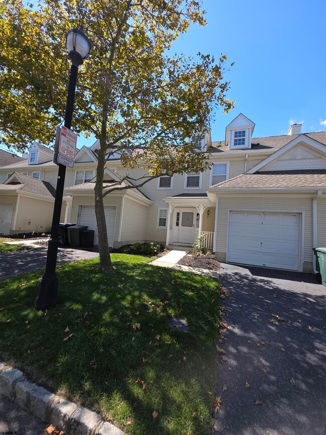 Building Photo - 2 Anchorage Ct