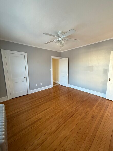 Primary bedroom. - 18 Roger St