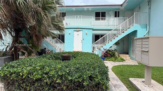 Building Photo - 3400 N Surf Rd