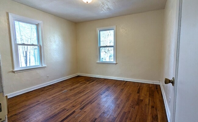 Building Photo - 1969 Wood St