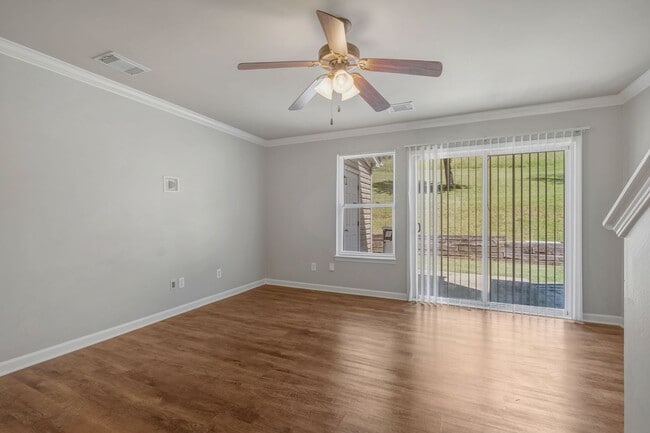 Building Photo - Beautiful Townhome in Antioch