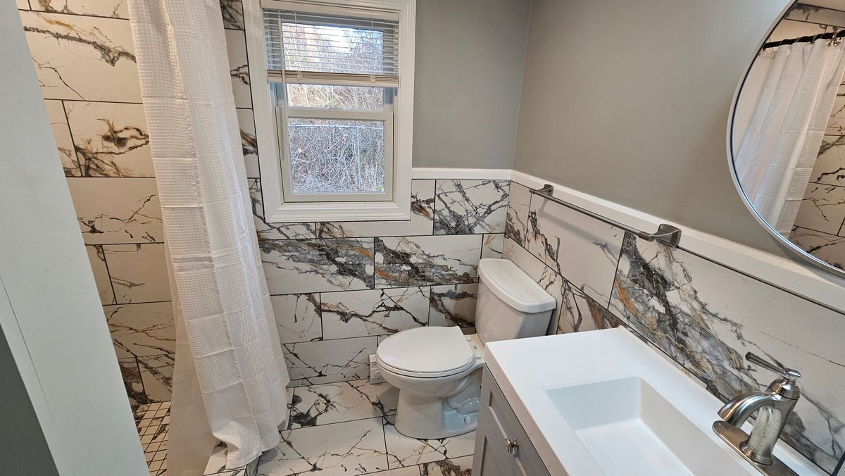 Building Photo - 825 Scenic Hwy