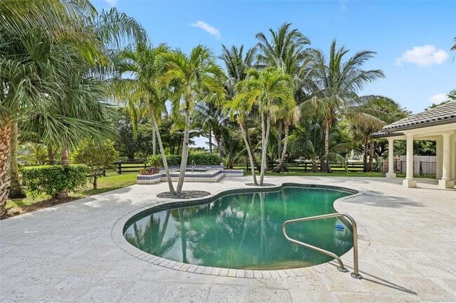 Building Photo - 10630 El Caballo Ct