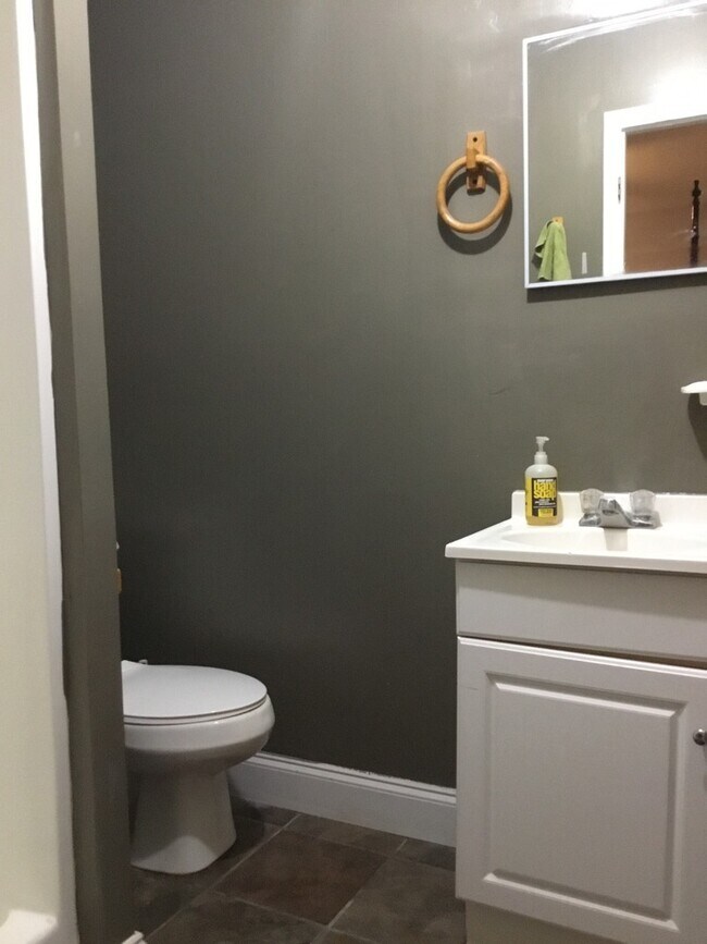 Building Photo - 101 Pound Dr