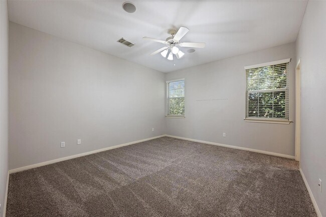 Building Photo - 1101 E Parmer Ln