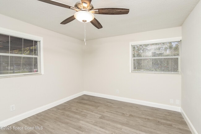 Building Photo - 1710 Jordan Dr