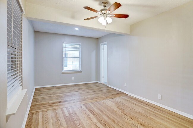 Building Photo - 5814 Anaqua Dr