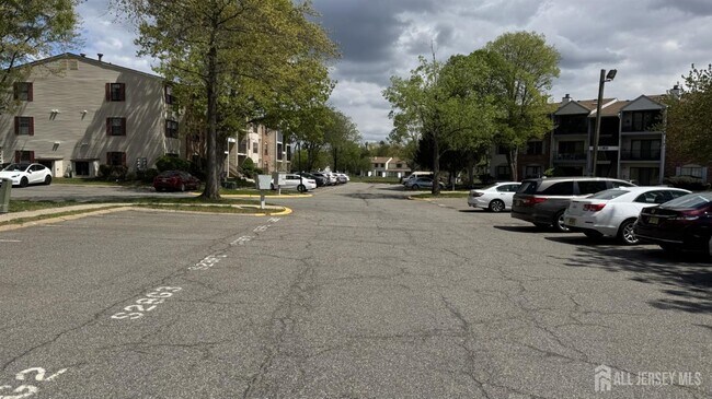 Building Photo - 366 Lancaster Ct