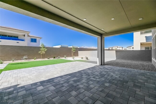 Building Photo - 5073 Slatestone St