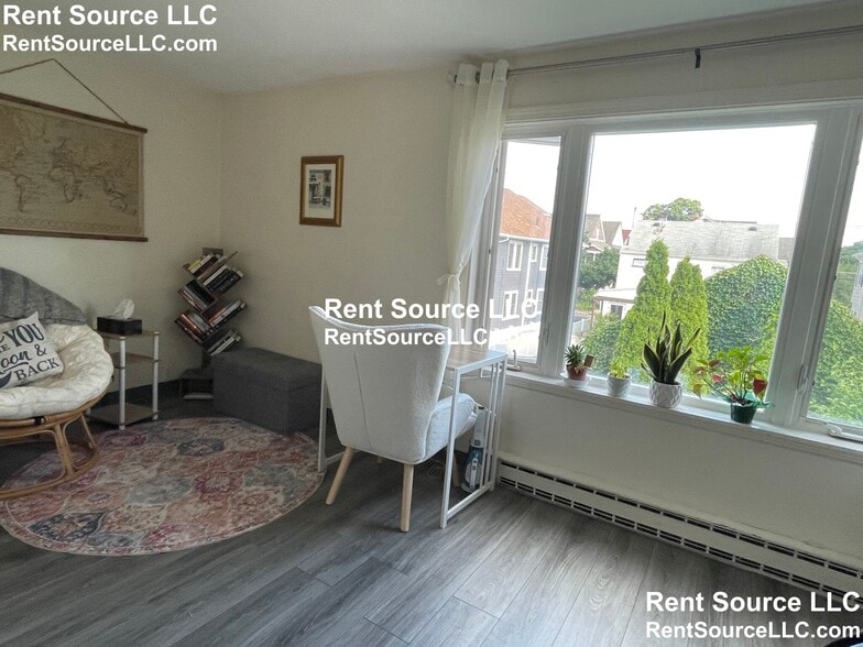 Building Photo - 104 Princeton St