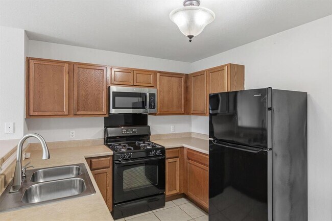 Building Photo - 7409 Elk Pass Dr