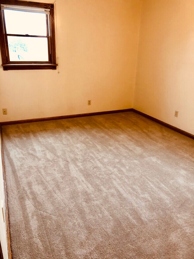 Building Photo - 416 Housel Craft Rd