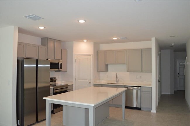 Building Photo - 4054 Collegiate Blvd