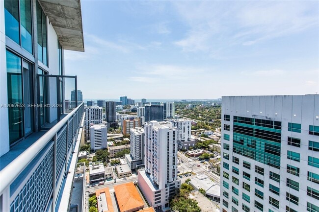 Building Photo - 690 SW 1st Ct