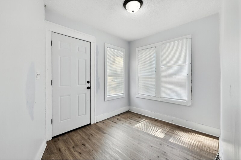 Building Photo - 3244 N 1st St