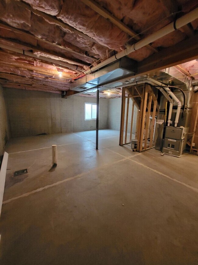 Building Photo - 4105 Gunsmoke Rd