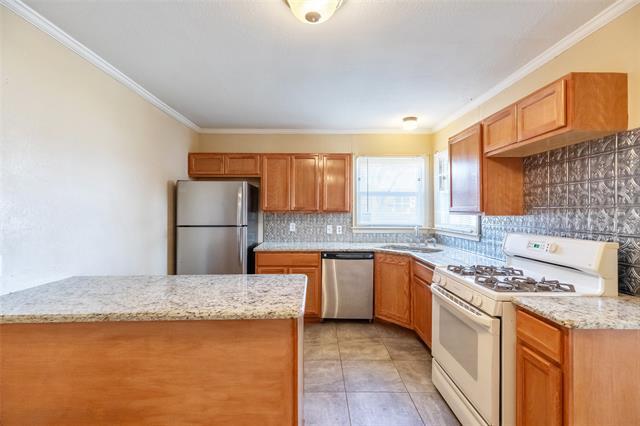 Building Photo - 3249 S 13th St