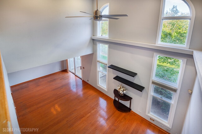 Building Photo - 2342 Hamilton Pl