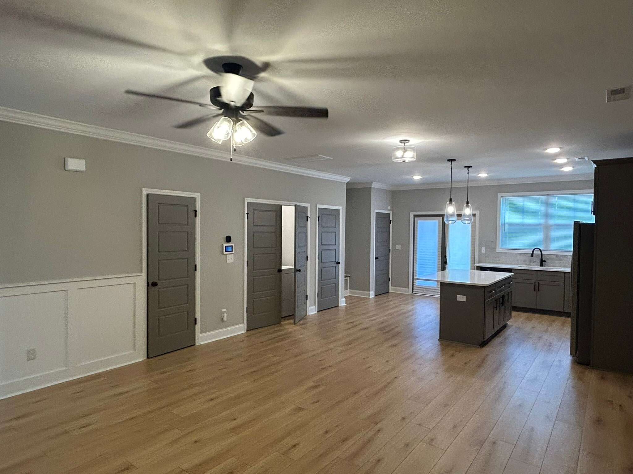 Building Photo - 163 Susan Lynn Dr