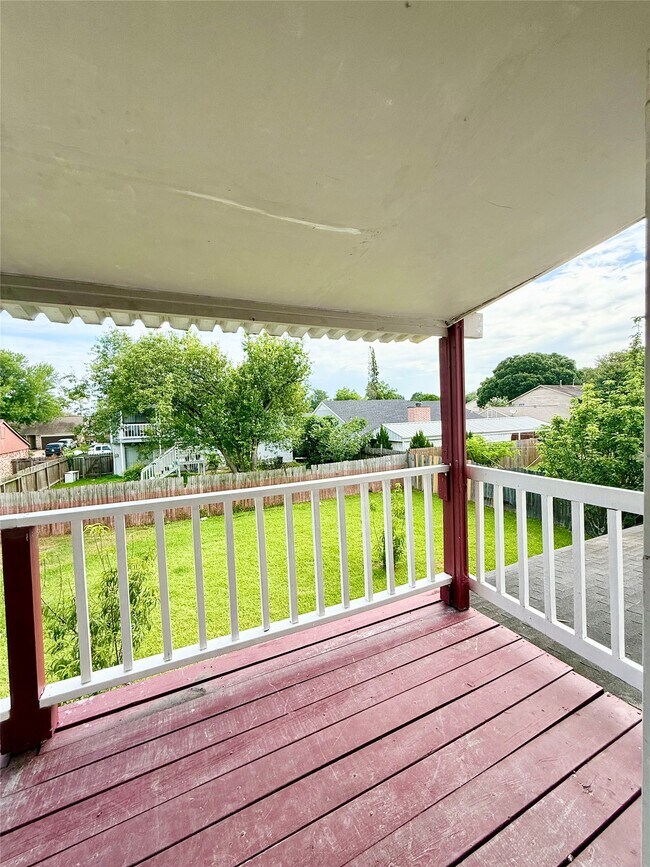 Building Photo - 12210 Cliffgate Dr