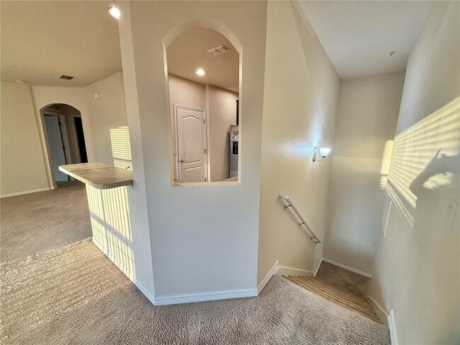Building Photo - 6568 S Goldenrod Rd